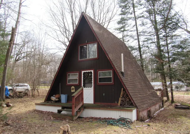 2nd image of 5892 Woodland Dr, Lake, MI 48632 | MLS# 20261038784