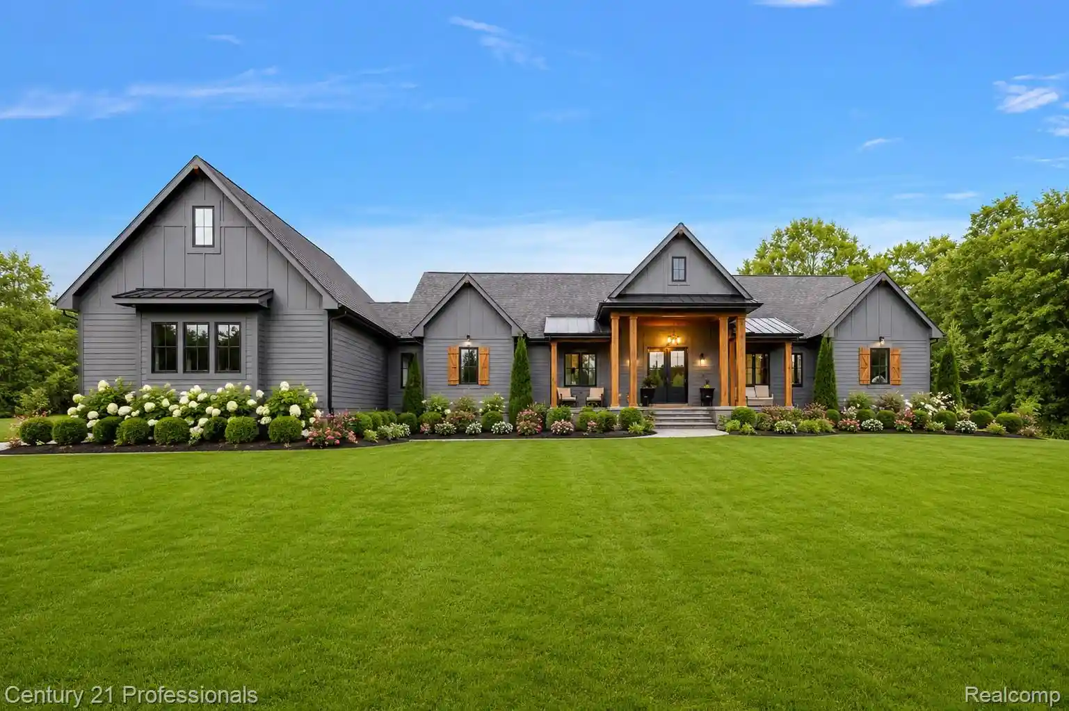 Photo 1 of Single family home for sale at 5340 Clarkston, Clarkston, MI 48348 | MLS# 20261038799 | Listing updated on 2026-10-20