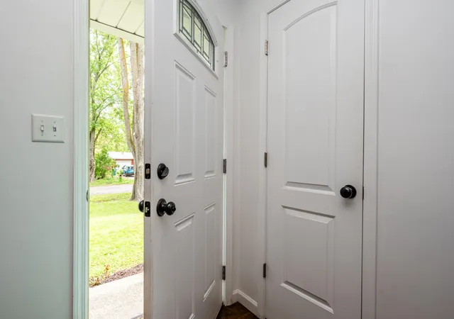 Photo 3 of Single family home for sale at 1118 Lawndale Ave, Niles, MI 49120 | MLS# 69026025210 | Listing updated on 2026-05-31