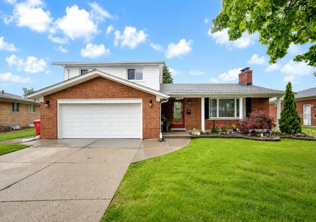 1st image of 19402 Rockport St, Roseville, MI 48066 | MLS# 81026025211