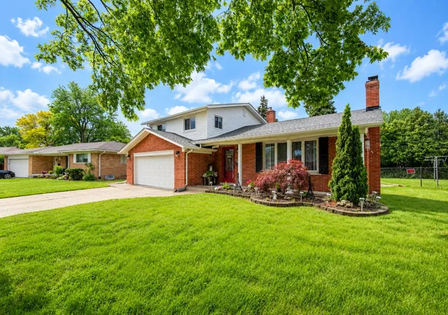 2nd image of 19402 Rockport St, Roseville, MI 48066 | MLS# 81026025211