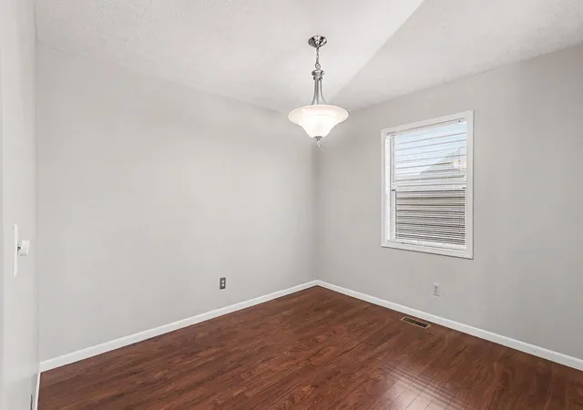 Listing Photo 4 - Condo for sale in building located at 3124 Old Kent Rd SE, Grand Rapids, MI 49512