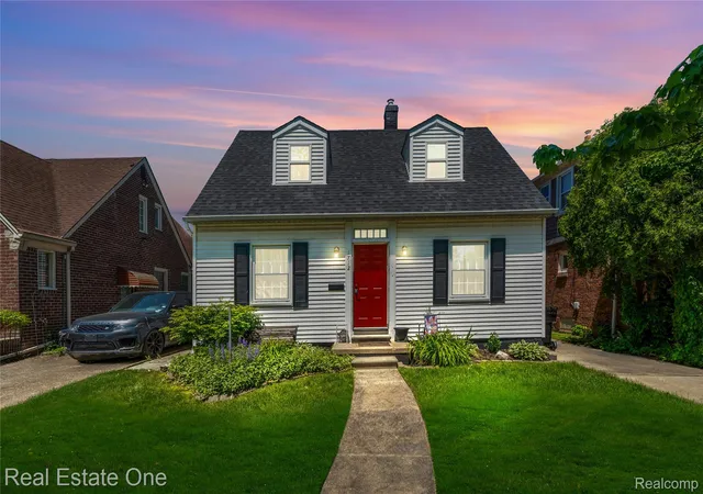 Photo 3 of Single family home for sale at 1712 Ash St, Wyandotte, MI 48192 | MLS# 20261038828 | Listing updated on 2026-06-09