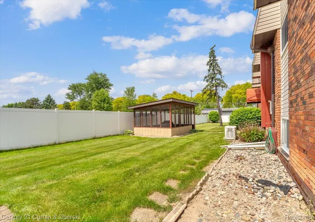 image of 517 John Anderson Ct, Monroe, MI 48162