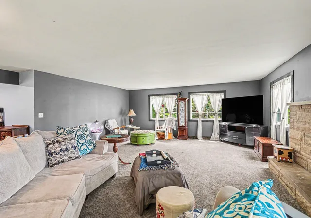 Homes for sale in Pennfield Charter Township Calhoun, MI | 10204 Bellevue Rd, Pennfield Charter Township Calhoun, MI 49014 | MLS# 66026025256