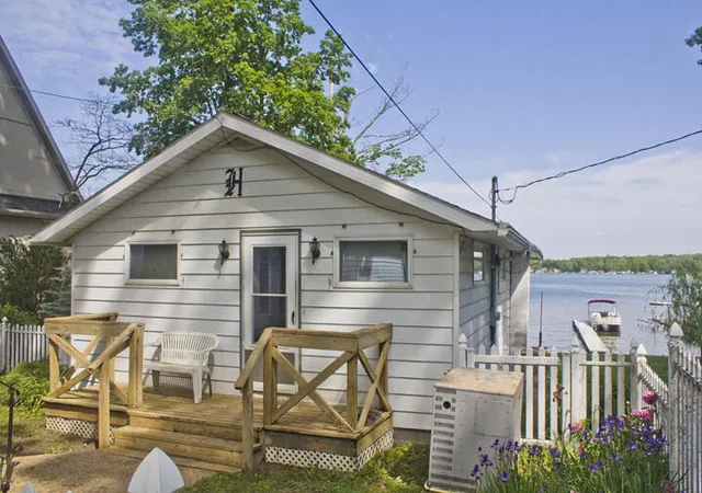 Photo 1 of Single family home for sale at 31165 County Line Rd, Dowagiac, MI 49047 | MLS# 69026025255 | Listing updated on 2026-06-02