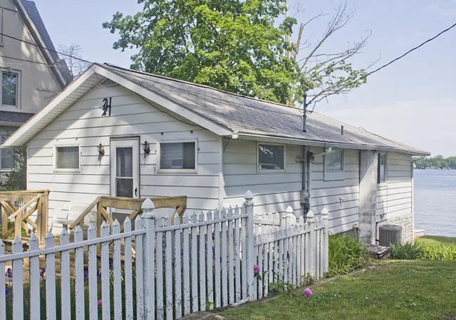 Photo 2 of Single family home for sale at 31165 County Line Rd, Dowagiac, MI 49047 | MLS# 69026025255 | Listing updated on 2026-06-02