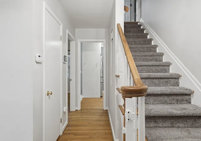 Photo 4 of Single family home for sale at 32200 Arlington Dr, Beverly Hills, MI 48025 | MLS# 58050209177 | Listing updated on 2026-06-10