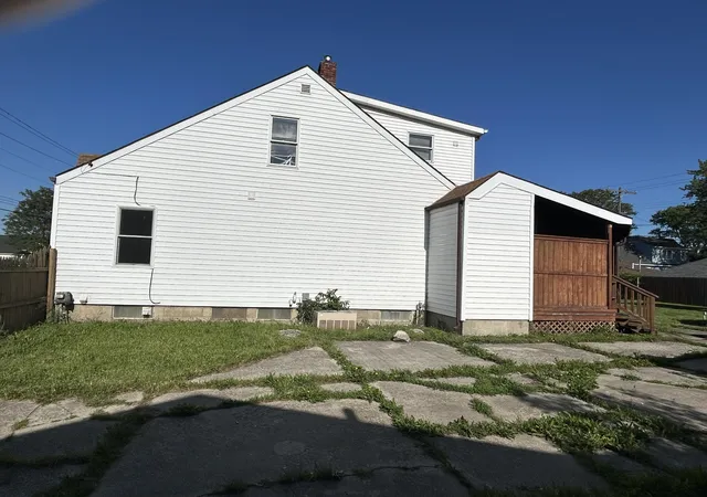 Photo 3 of Single family home for sale at 8105 Toepfer, Warren, MI 48089 | MLS# 81026025270 | Listing updated on 2026-06-12