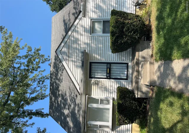 2nd image of 19650 W Chicago St, Detroit, MI 48228 | MLS# 20261038875