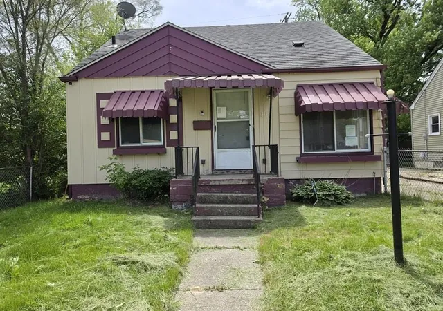 Photo 1 of Sale Pending at 318 E Philadelphia Blvd, Flint, MI 48505 | MLS# 5050209192 | Listing updated on 2026-06-11
