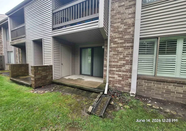 4th image of 1048 Grenoble Ln, Lansing, MI 48917 | MLS# 5050209203