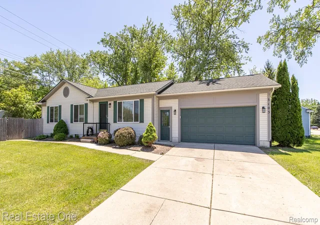 2nd image of 3103 Crooks Rd, Rochester Hills, MI 48309 | MLS# 20261038899