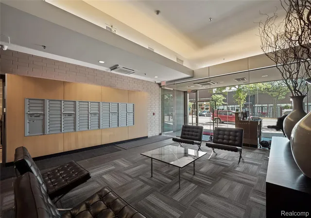Photo 3 of Condo for sale at 432 S Washington Ave #1804, Royal Oak, MI 48067 | MLS# 20261038914 | Listing updated on 2026-10-07