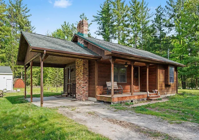 1st image of 4495 Anderson Dr, Beaverton, MI 48612 | MLS# 61050209209