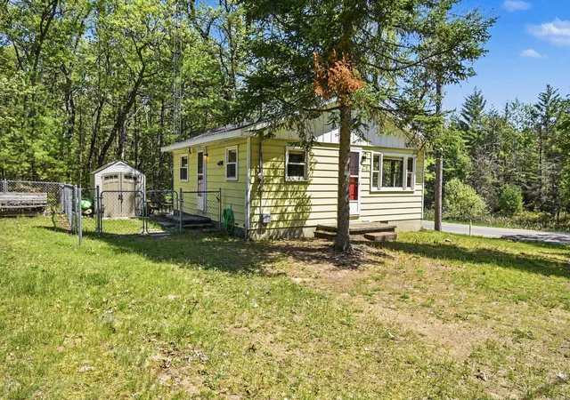 Photo 3 of Single family home for sale at 3510 Lillian Dr, National City, MI 48748 | MLS# 77080068880 | Listing updated on 2026-06-01