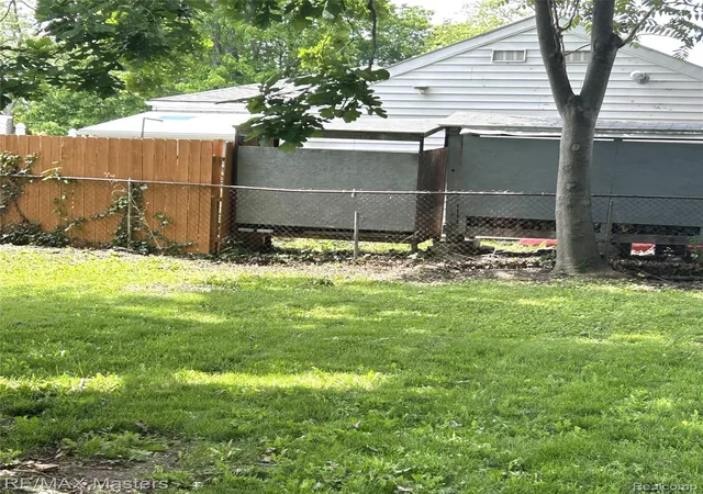 18th image of 4210 Hazel Ave, Lincoln Park, MI 48146 | MLS# 20261038931