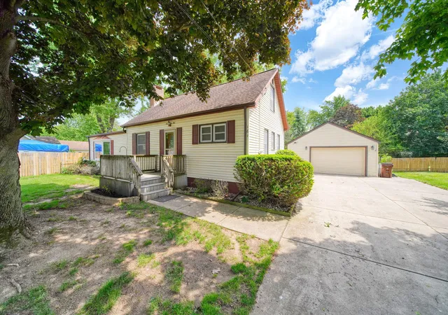 Photo 1 of Single family home for sale at 161 N State St, Michigan Center, MI 49254 | MLS# 55026025309 | Listing updated on 2026-06-02