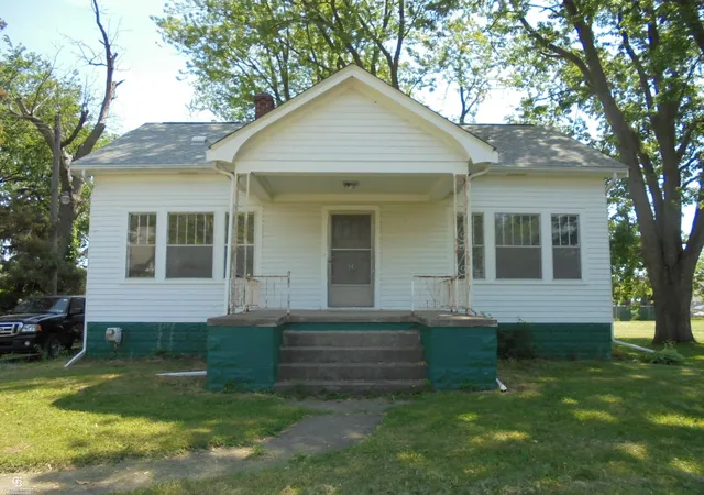 Photo 1 of Single family home for sale at 35080 Hengesbach Dr, Clinton Township, MI 48035 | MLS# 58050209219 | Listing updated on 2026-10-05