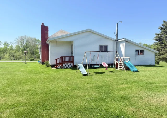 3rd image of 14328 16 Mile Rd, Leroy, MI 49655 | MLS# 72026025345