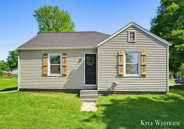 Photo 1 of Sale Pending at 337 E Grant St, Hastings, MI 49058 | MLS# 65026025393 | Listing updated on 2026-06-02