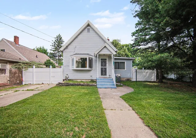 Photo 1 of Single family home for sale at 710 Union St, Jackson, MI 49203 | MLS# 81026025391 | Listing updated on 2026-06-04