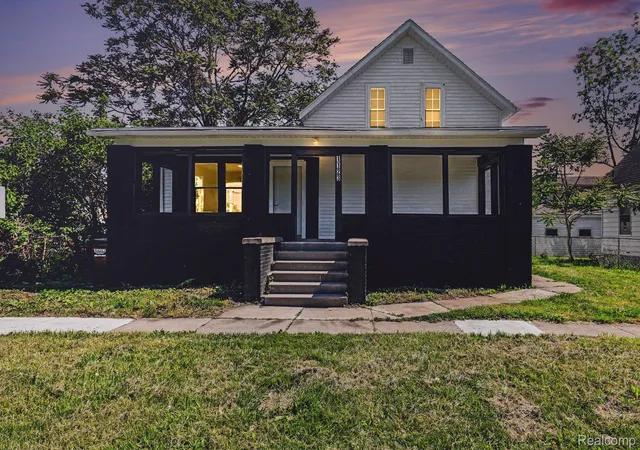 Homes for sale in Monroe City Monroe, MI | 1123 E 1st St, Monroe City Monroe, MI 48161 | MLS# 20261039029