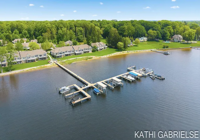 Homes for sale in Spring Lake, MI | 16273 Riverdale Ct, Spring Lake, MI 49456 | MLS# 71026025419