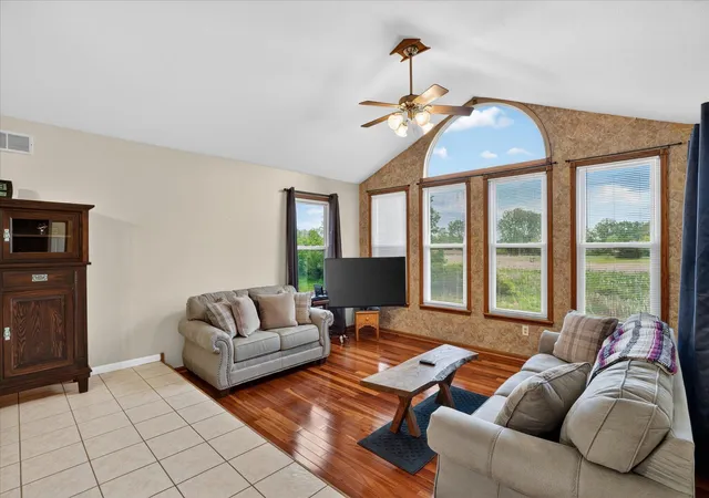3rd image of 5569 S Corey Rd, Perry, MI 48872 | MLS# 71026025426