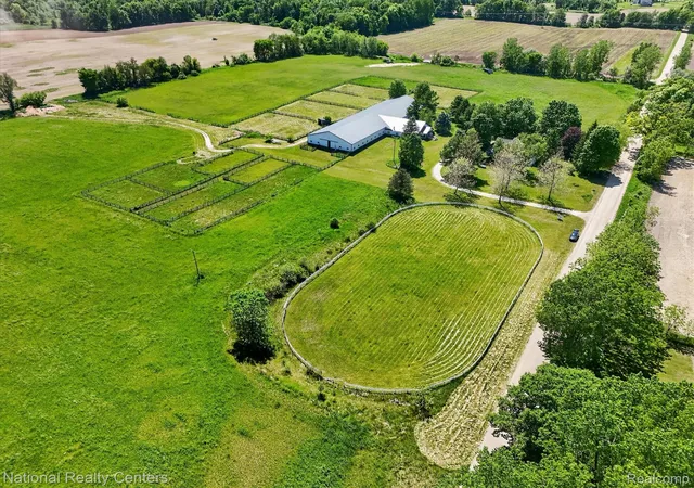 Photo 1 of Single family home for sale at 864 E Lovejoy Rd, Byron, MI 48418 | MLS# 20261039056 | Listing updated on 2026-06-03