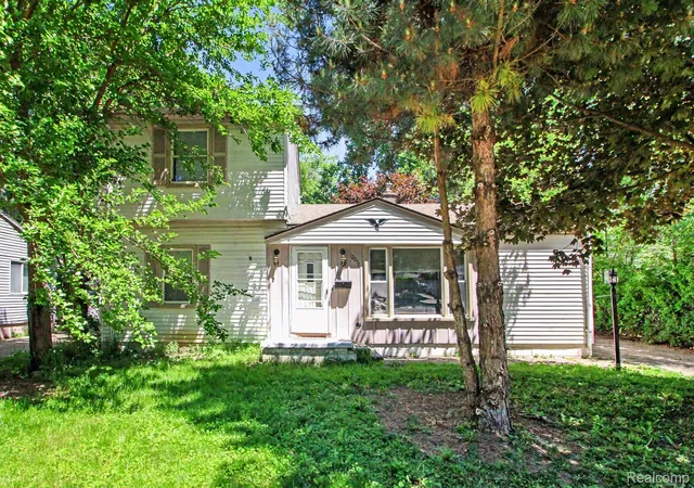 Photo 2 of Single family home for sale at 12072 Rockland, Redford, MI 48239 | MLS# 20261039063 | Listing updated on 2026-06-09