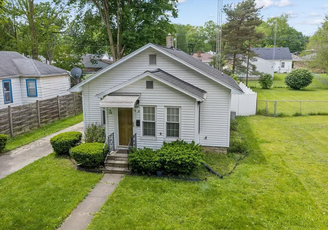 Homes for sale in Niles City Berrien, MI | 36 N 16th St, Niles City Berrien, MI 49120 | MLS# 69026025443