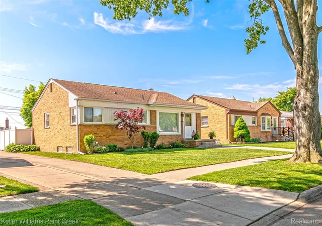 Photo 3 of Single family home for sale at 21530 Willow Wisp St, Saint Clair Shores, MI 48082 | MLS# 20261039075 | Listing updated on 2026-06-14