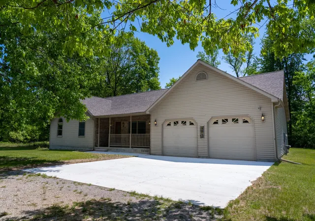1st image of 5121 Chip Cove Rd, Mount Pleasant, MI 48858 | MLS# 79080068901