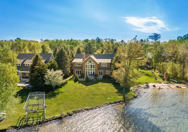 Photo 2 of Single family home for sale at 3930 Thierry Cir, Kewadin, MI 49648 | MLS# 78080068917 | Listing updated on 2026-06-16