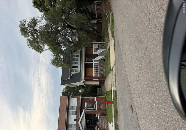 Photo 3 of Single family home for sale at 8821 Arcadia St, Detroit, MI 48204 | MLS# 20261039100 | Listing updated on 2026-09-06