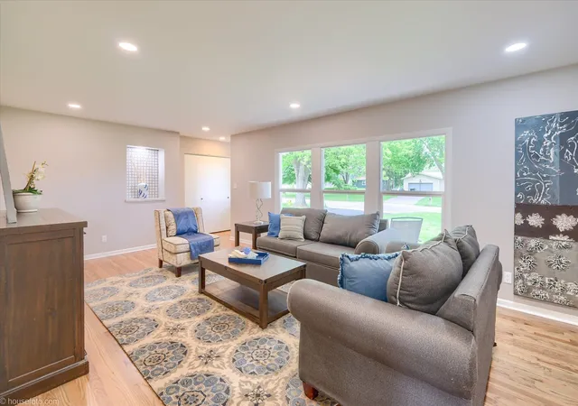 Photo 4 of Single family home for sale at 2049 Belle Meade Dr, Davison, MI 48423 | MLS# 5050209320 | Listing updated on 2026-06-10