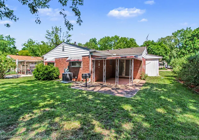 Photo 2 of Single family home for sale at 9135 Manton Ave, Plymouth, MI 48170 | MLS# 20261039159 | Listing updated on 2026-06-13