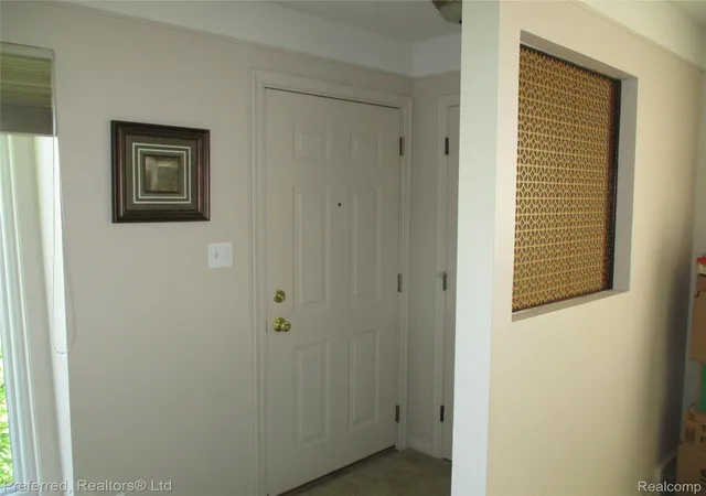 Photo 4 of Single family home for sale at 31221 Westfield St, Livonia, MI 48150 | MLS# 20261039178 | Listing updated on 2026-06-03