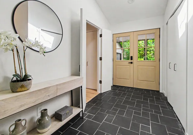 Photo 3 of Single family home for sale at 3966 Penberton Dr, Ann Arbor, MI 48105 | MLS# 81026025543 | Listing updated on 2026-06-09