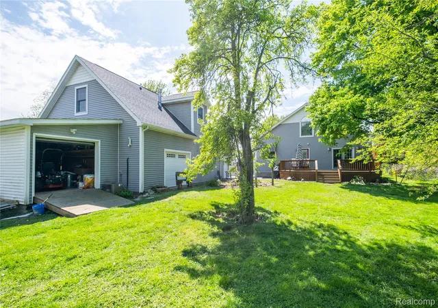 Photo 3 of Single family home for sale at 1255 Glendale St, Burton, MI 48509 | MLS# 20261039194 | Listing updated on 2026-06-01
