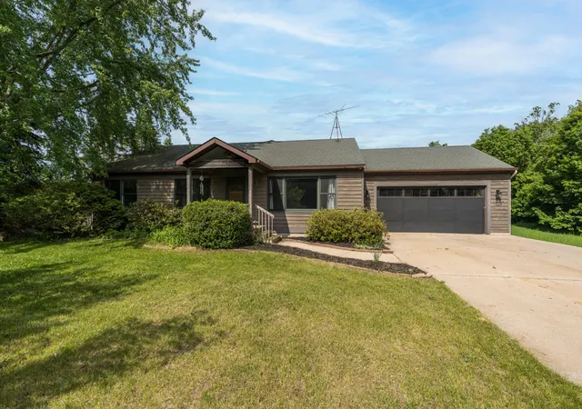 Photo 1 of Single family home for sale at 2995 65th Street, Fennville, MI 49408 | MLS# 71026025548 | Listing updated on 2026-06-07