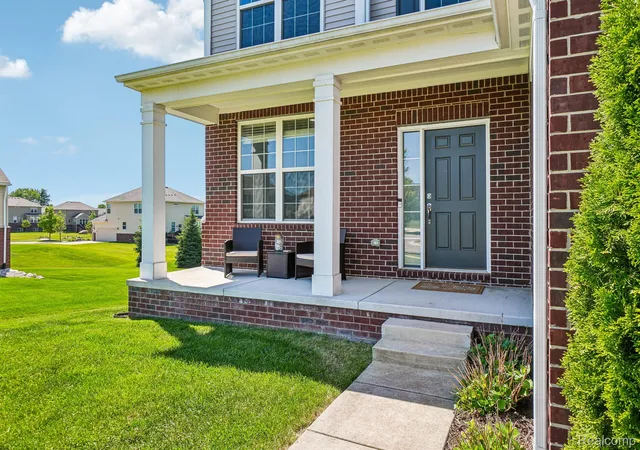 Photo 3 of Single family home for sale at 58261 Missaukee Ln, New Hudson, MI 48165 | MLS# 20261039202 | Listing updated on 2026-06-21