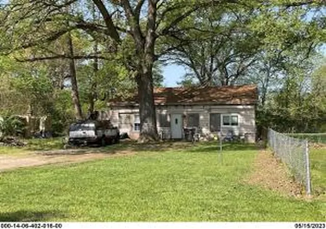 Photo 1 of Single family home for sale at 1154 Fairfax Ave, Jackson, MI 49203 | MLS# 55026025555 | Listing updated on 2026-06-04