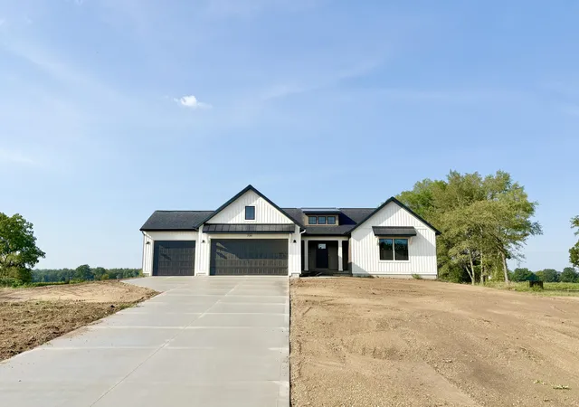 Photo 2 of Single family home for sale at 739 Goldenfield Dr, Byron Center, MI 49315 | MLS# 65026025556 | Listing updated on 2026-09-01