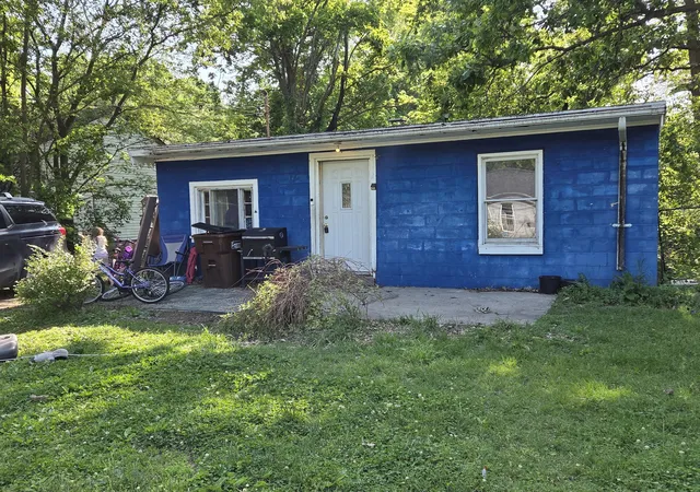 Photo 1 of Single family home for sale at 1156 Fairfax Ave, Jackson, MI 49203 | MLS# 55026025558 | Listing updated on 2026-06-04