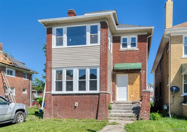Photo 1 of Sale Pending at 1976 Clairmount St, Detroit, MI 48206 | MLS# 20261039214 | Listing updated on 2026-07-20