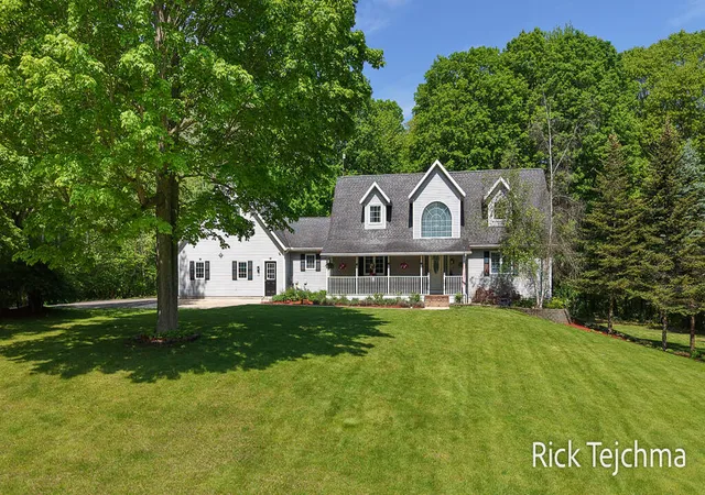 image of 10345 Red Oak Rdg, Howard City, MI 49329 | MLS# 71026025578