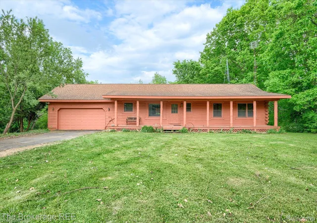 Photo 1 of Sale Pending at 1077 Hadley Rd, Lapeer, MI 48446 | MLS# 20261039225 | Listing updated on 2026-06-09