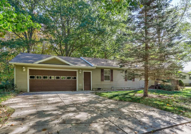 Photo 1 of Single family home for sale at 608 Kentucky Ave, South Haven, MI 49090 | MLS# 69026025589 | Listing updated on 2026-06-19